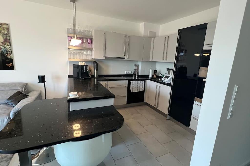 Luxus Wohnung Koeln/Phantasialand/Bonn/ Messe Веселинг Екстериор снимка